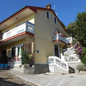 https://apartment-vivoda.primorje-gorskikotar.com